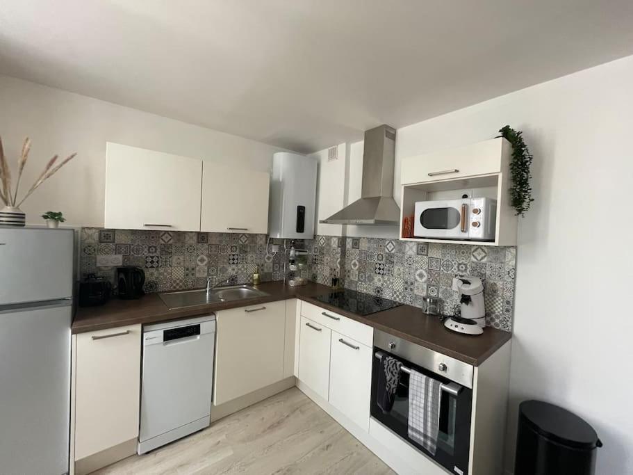 T2 Refait A Neuf Sur Le Theme Oriental Apartment Rodez Exterior photo